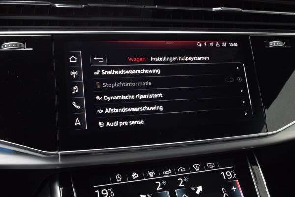 Audi Q8 55 TFSI Quattro / 2x S-line/ Luchtvering/ Standkachel/ Bang & Olufsen Sound System/ Panoramadak/ 250kW (340PK)