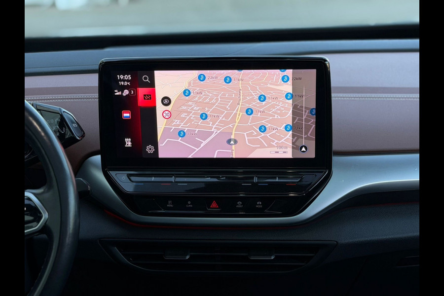 Volkswagen ID.4 Pro MAX 77 kWh, VOL OPTIES, panoramadak, soh 98 %, leder, el bedienbare trekhaak 21 inch, matrix led,, 360 camera
