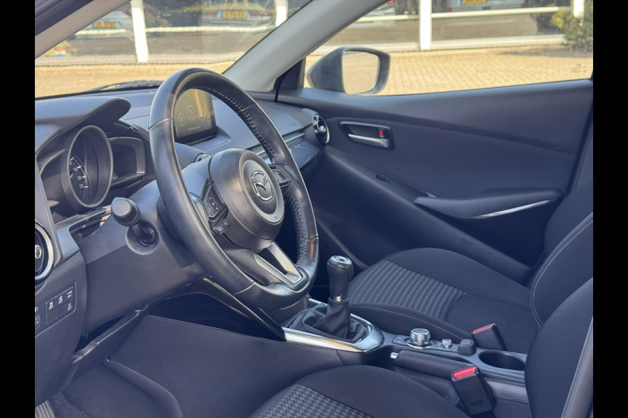 Mazda 2 1.5 Skyactiv-G Sport Selected | Navi, Cruise, Airco, Camera, DAB, Bluetooth | 1e Eigenaar | NAP |