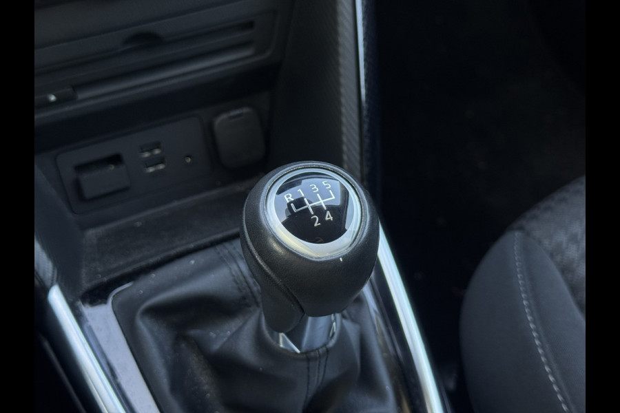 Mazda 2 1.5 Skyactiv-G Sport Selected | Navi, Cruise, Airco, Camera, DAB, Bluetooth | 1e Eigenaar | NAP |