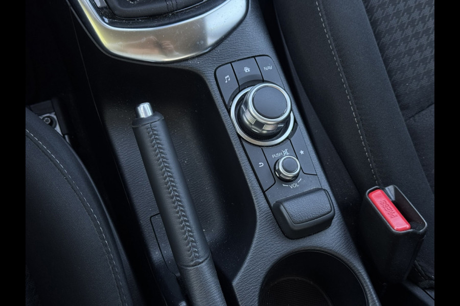 Mazda 2 1.5 Skyactiv-G Sport Selected | Navi, Cruise, Airco, Camera, DAB, Bluetooth | 1e Eigenaar | NAP |