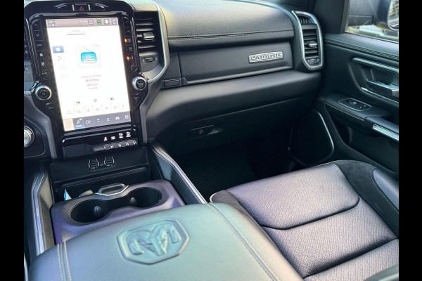 Dodge Ram Pick Up BJ2024 5.7 V8 4x4 Laramie Night Limited Pack 22inch / PANO / LPG / NL-AUTO