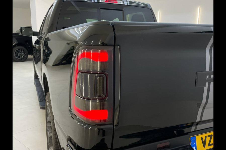 RAM 1500 BJ2024 5.7 V8 4x4 Laramie Night Limited Pack 22inch / PANO / LPG / NL-AUTO
