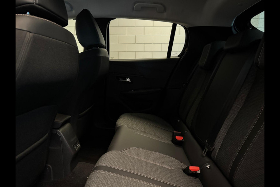 Peugeot 208 1.2 PureTech 100 PK Aut. Allure | Carplay | Navi | PDC | Incl. garantie