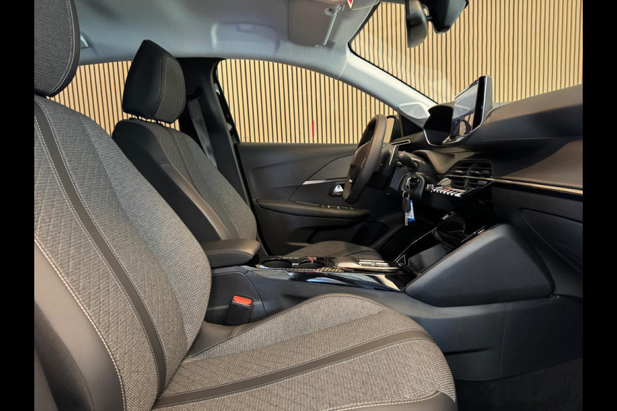 Peugeot 208 1.2 PureTech 100 PK Aut. Allure | Carplay | Navi | PDC | Incl. garantie