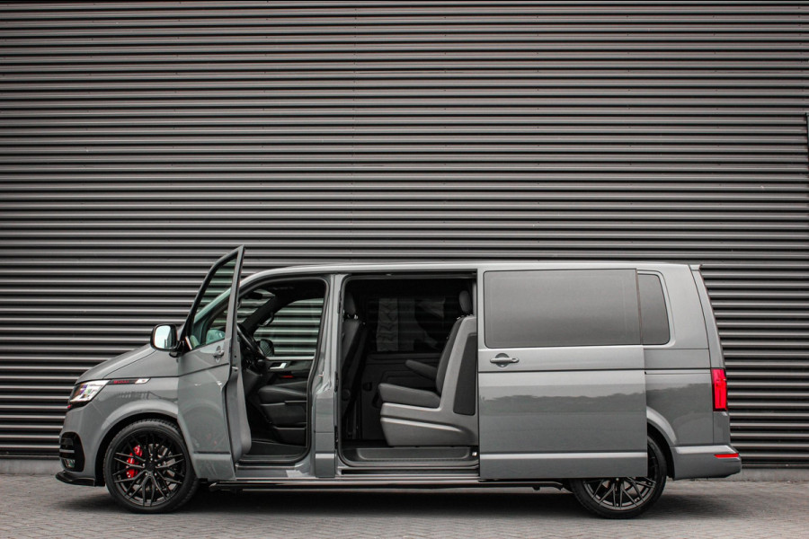 Volkswagen Transporter 2.0 TDI L2H1 BULLI 204PK DC DUBBEL CABINE / ALCANTARE HEMEL / FULL OPTIONS / LEDER / FULL BLACK / APPLE