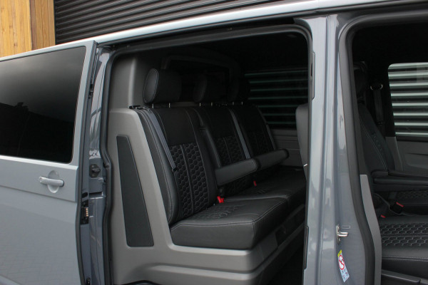 Volkswagen Transporter 2.0 TDI L2H1 BULLI 204PK DC DUBBEL CABINE / ALCANTARE HEMEL / FULL OPTIONS / LEDER / FULL BLACK / APPLE