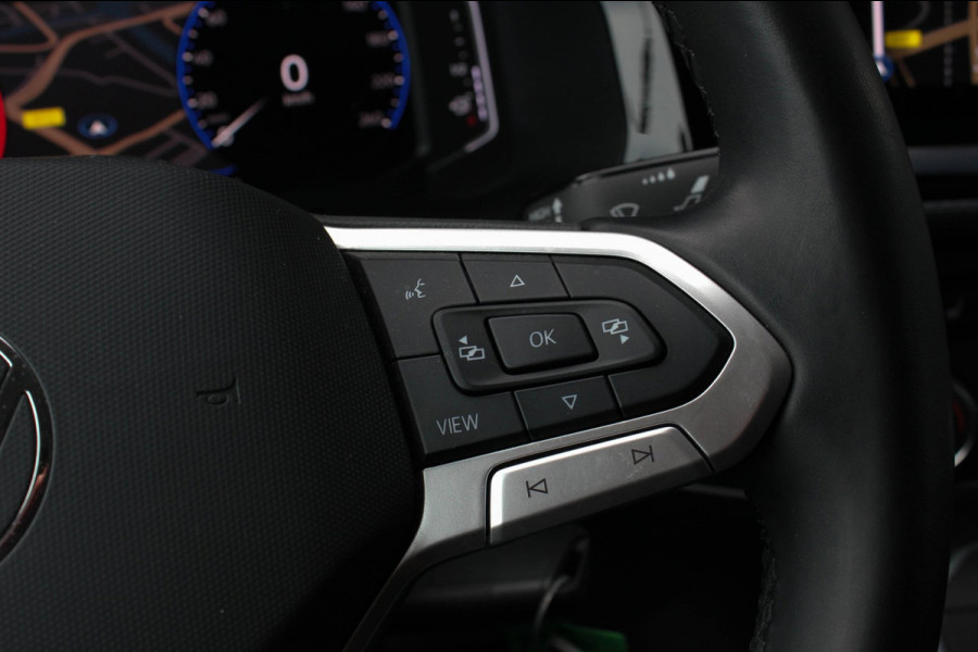 Volkswagen Transporter 2.0 TDI L2H1 150PK JB- EDITION DSG / PDC / VERLAGINGSVEREN / LEDEREN BEKLEDING / FULL / APPLE CARPLAY /NAVI