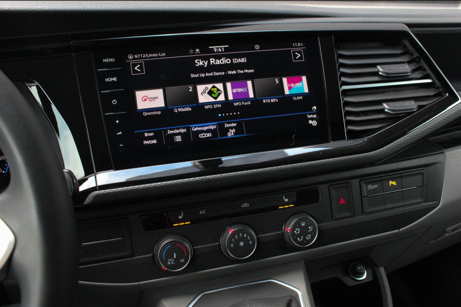 Volkswagen Transporter 2.0 TDI L2H1 150PK JB- EDITION DSG / PDC / VERLAGINGSVEREN / LEDEREN BEKLEDING / FULL / APPLE CARPLAY /NAVI