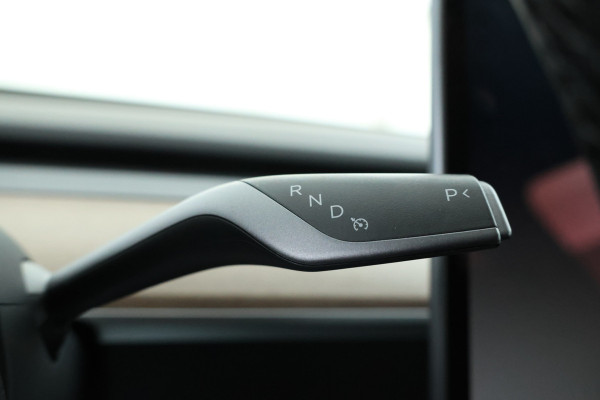 Tesla Model Y Long Range AWD 75 kWh Ruim 500Pk, Panorama, Climate,