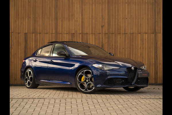 Alfa Romeo Giulia 2.0T 280pk Veloce Ti Q2 | Pano-dak | Blu Montecarlo | Race-mode