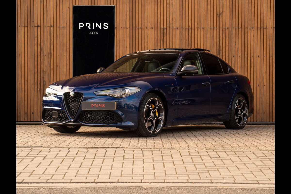 Alfa Romeo Giulia 2.0T 280pk Veloce Ti Q2 | Pano-dak | Blu Montecarlo | Race-mode
