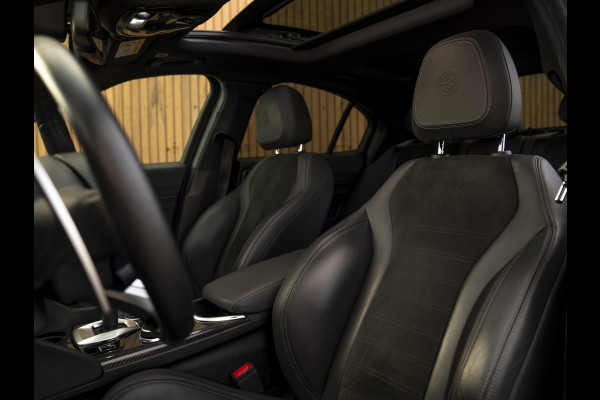 Alfa Romeo Giulia 2.0T 280pk Veloce Ti Q2 | Pano-dak | Blu Montecarlo | Race-mode