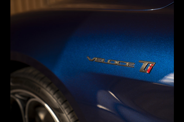 Alfa Romeo Giulia 2.0T 280pk Veloce Ti Q2 | Pano-dak | Blu Montecarlo | Race-mode