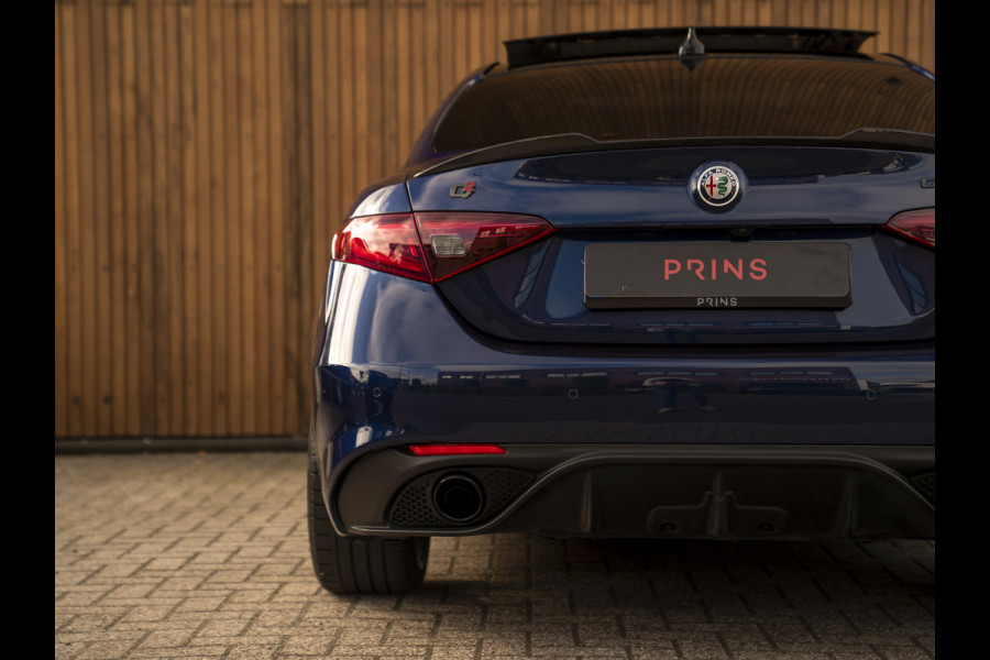 Alfa Romeo Giulia 2.0T 280pk Veloce Ti Q2 | Pano-dak | Blu Montecarlo | Race-mode
