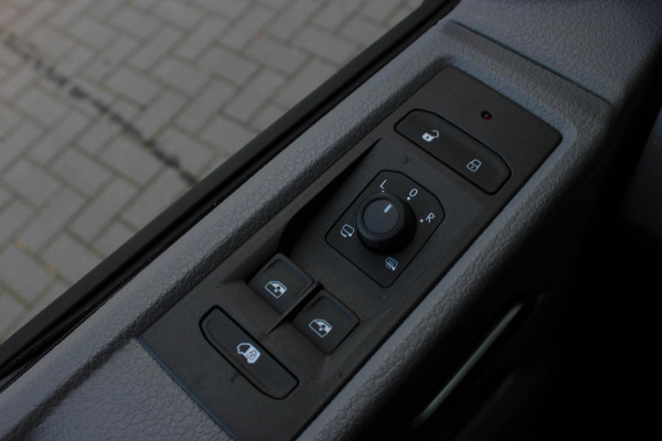 Volkswagen Transporter 2.0 TDI L2H1 150PK DSG JB- EDITION / VERLAGINGSVEREN / ACTIVE DISPLAY / PDC / PDC / DIRECT RIJDEN / FULL