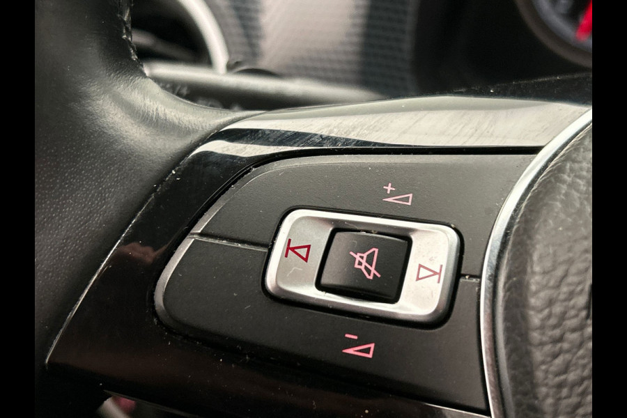 Volkswagen up! 1.0 BMT move up! | origineel NL | 5-Drs | Airco | Carplay | Cruise/Control | PDC |