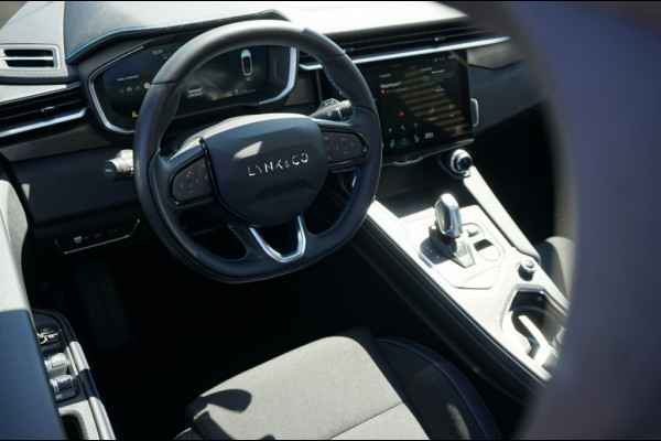 Lynk & Co 01 262PK PHEV Automaat | SCHUIFDAK | CARPLAY | 360CAMERA | 33.812KM