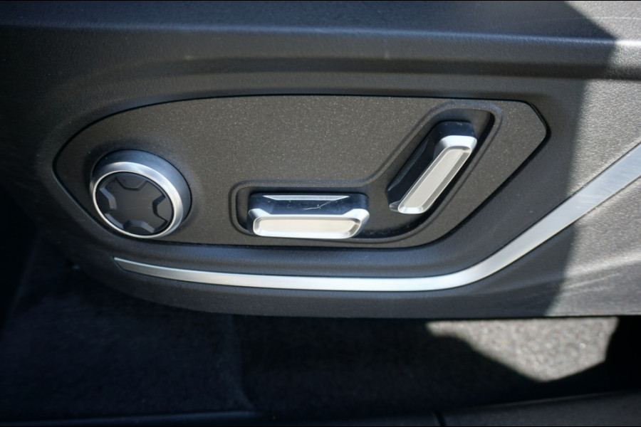 Lynk & Co 01 262PK PHEV Automaat | SCHUIFDAK | CARPLAY | 360CAMERA | 33.812KM