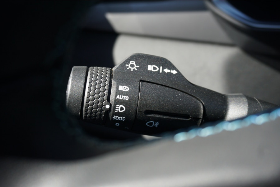 Lynk & Co 01 262PK PHEV Automaat | SCHUIFDAK | CARPLAY | 360CAMERA | 33.812KM