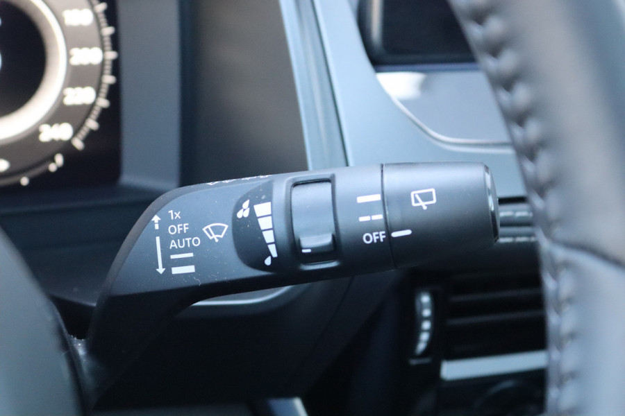 Nissan QASHQAI 1.3DIG-T MHEV 158PK Automaat N-Connecta Panoramadak/Winter-pack/Elektr.-klep/Head-Up/Adapt.-cruise