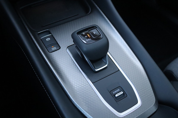 Nissan QASHQAI 1.3DIG-T MHEV 158PK Automaat N-Connecta Panoramadak/Winter-pack/Elektr.-klep/Head-Up/Adapt.-cruise