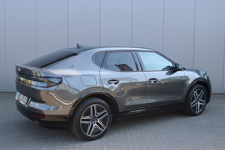 Ford Capri Premium Extended Range AWD 79 kWh Pano-dak/Adaptive-cruise/360camera/Stoelverwaming