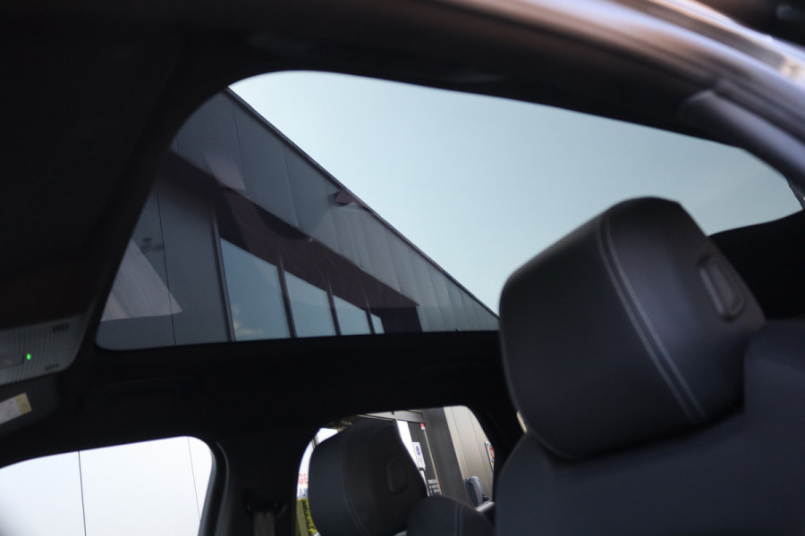 Ford Capri Premium Extended Range AWD 79 kWh Pano-dak/Adaptive-cruise/360camera/Stoelverwaming