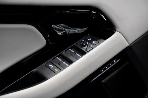 Land Rover Range Rover Evoque 1.5 P270e PHEV AWD Dynamic SE *Panorama / Meridian / Memory / Surround-view / Keyless*