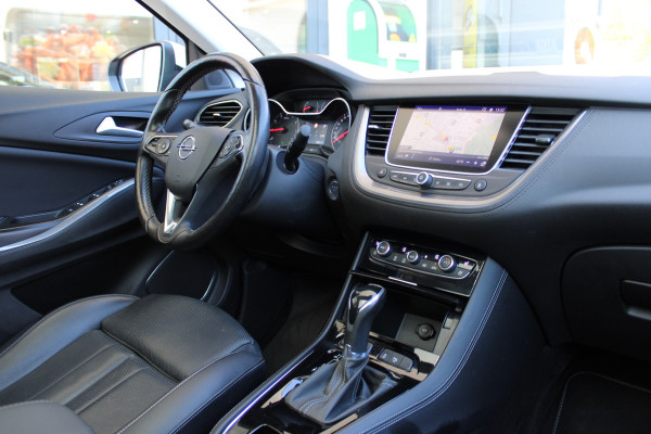 Opel Grandland X 1.2 Turbo Innovation | Trekhaak | BLIS | Panoramadak | Stoelverwarming/koeling | Origin NL