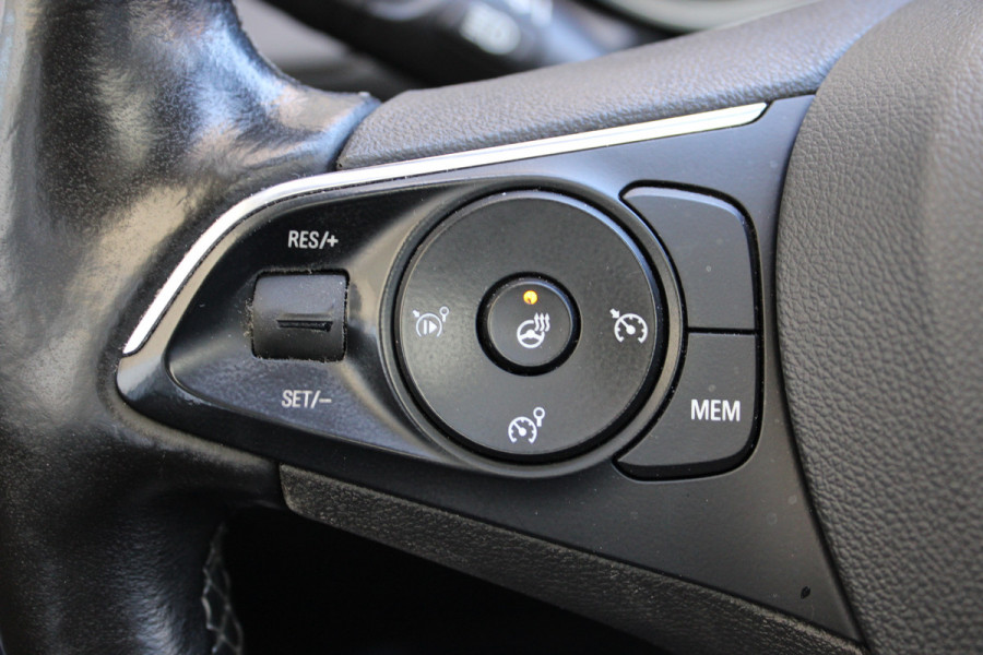 Opel Grandland X 1.2 Turbo Innovation | Trekhaak | BLIS | Panoramadak | Stoelverwarming/koeling | Origin NL