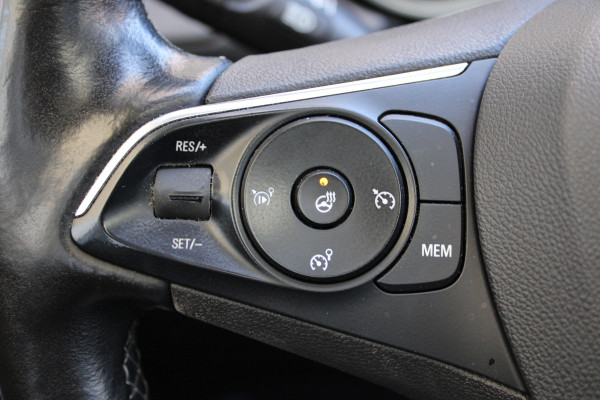 Opel Grandland X 1.2 Turbo Innovation | Trekhaak | BLIS | Panoramadak | Stoelverwarming/koeling | Origin NL