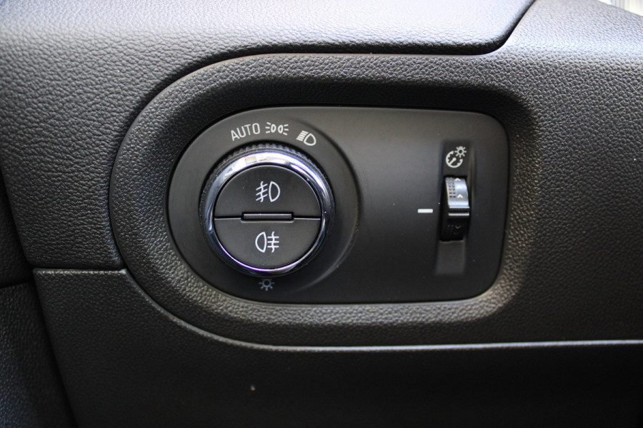 Opel Grandland X 1.2 Turbo Innovation | Trekhaak | BLIS | Panoramadak | Stoelverwarming/koeling | Origin NL