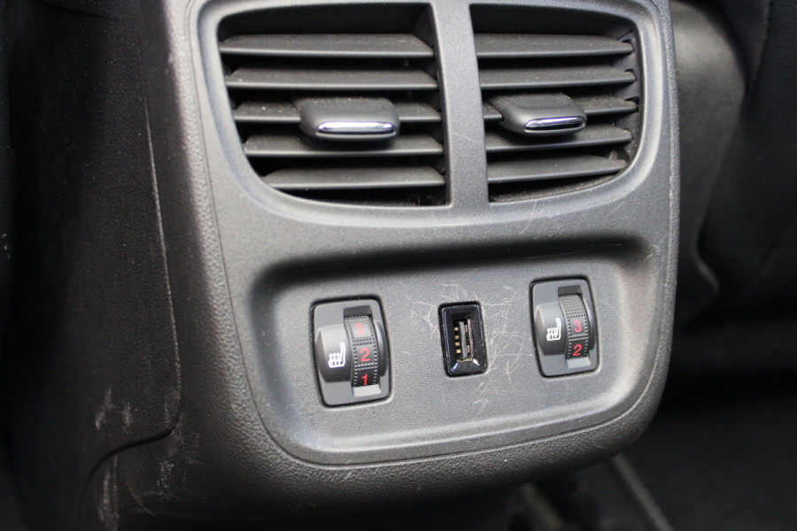 Opel Grandland X 1.2 Turbo Innovation | Trekhaak | BLIS | Panoramadak | Stoelverwarming/koeling | Origin NL