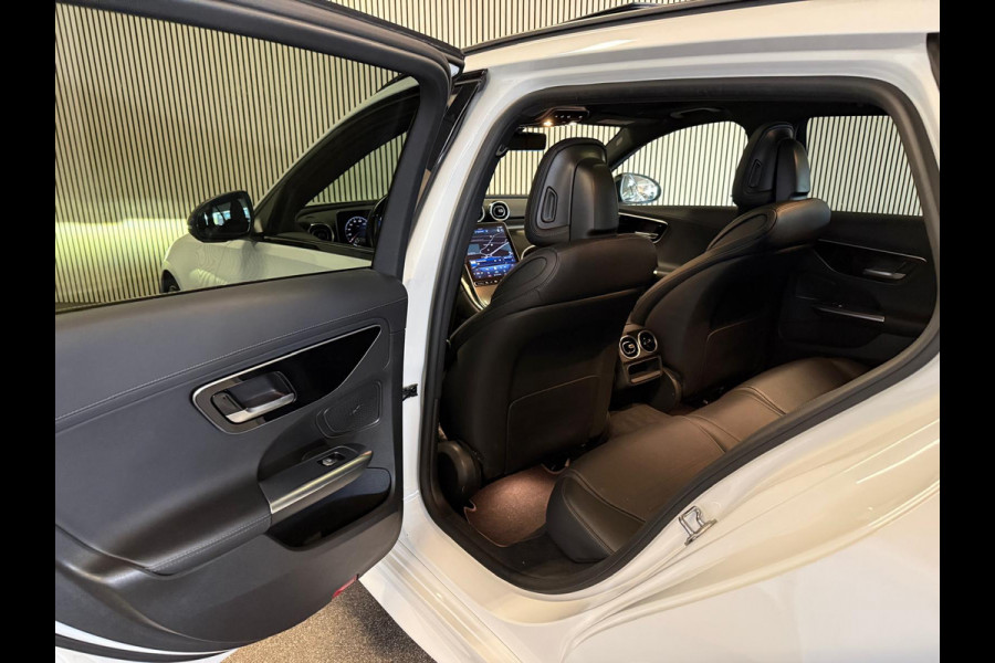 Mercedes-Benz C-Klasse Estate 300e AMG STYLING-PANORAMA-NIGHT-DODEHOEK-CAMERA-COMPL.