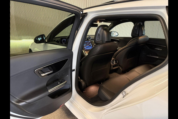 Mercedes-Benz C-Klasse Estate 300e AMG STYLING-PANORAMA-NIGHT-DODEHOEK-CAMERA-COMPL.