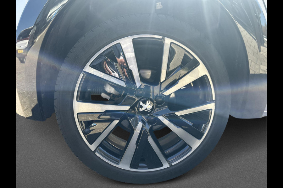 Peugeot 208 1.2 PureTech GT Pack Navigatie | Climate control | GT Pack