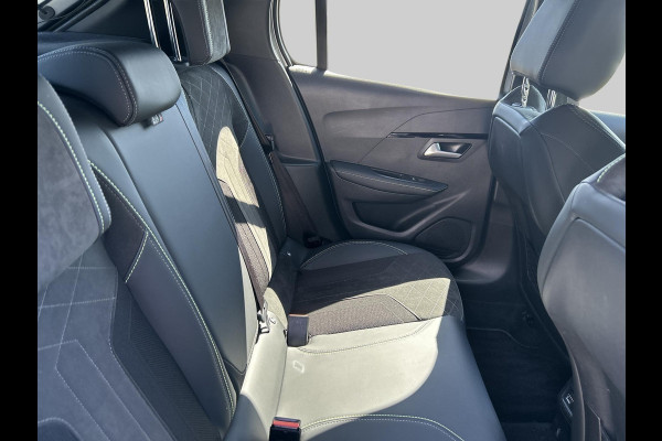 Peugeot 208 1.2 PureTech GT Pack Navigatie | Climate control | GT Pack
