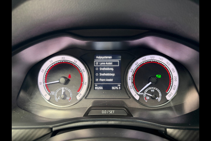 Škoda SCALA 1.5 TSI Business Edition MONTE CARLO|ACC|CRYSTAL LIGHTING|GLAZEN DAK|PDC|