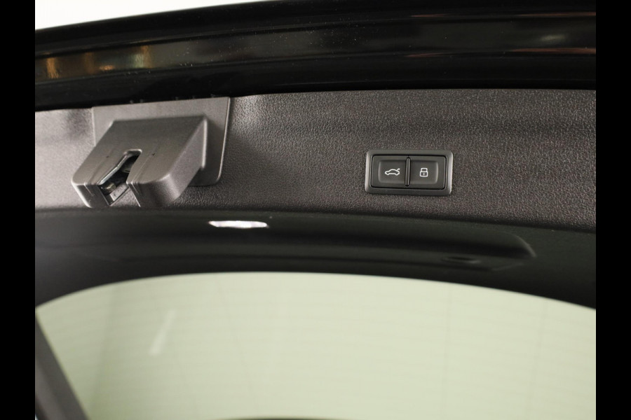 Audi A6 Avant 40 TFSI S edition Competition 204pk | Navigatie | Stoelverwarming | Adaptieve cruise controle | Keyless pakket | Matrix Led koplampen | S-line interieur