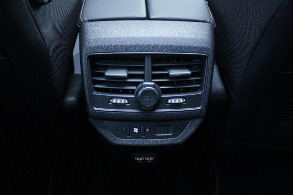 Peugeot 5008 1.6 180PK AUTOMAAT GT | PANORAMA SCHUIF/KANTEL DAK | FOCAL AUDIO SYSTEM | 7-PERSOONS! | NAVIGATIE | APPLE CARPLAY/ANDROID AUTO | ADAPTIVE CRUISE CONTROL | BLACK PACK | FULL LED KOPLAMPEN | DAB+ RADIO | DODEHOEK DETECTIE | 19" LICHTMETALEN VELGEN |