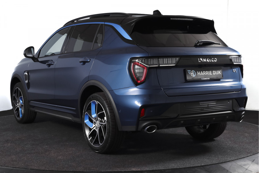 Lynk & Co 01 1.5 PHEV 261PK MY23 | Donkere hemel | 360 Camera | 7.4 kWh boordlader | S/K-panodak | Adapt. Cruise | Memory | Elek. klep | LM 20" | 2259