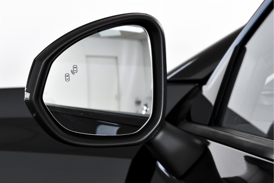 Lynk & Co 01 1.5 PHEV 261PK MY22 | Black Pakket | 360 Camera  | 7.4 kWh Boordlader | S/K-panodak | Adapt. Cruise | Memory | Elek. klep | LM 20" | 3585