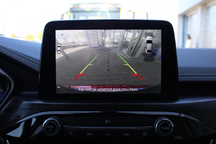 Ford Kuga 2.5 PHEV Vignale | Trekhaak | Panorama Dak | Stoel + Stuurverwarming | Adaptive Cruise Control | BLIS | Camera |