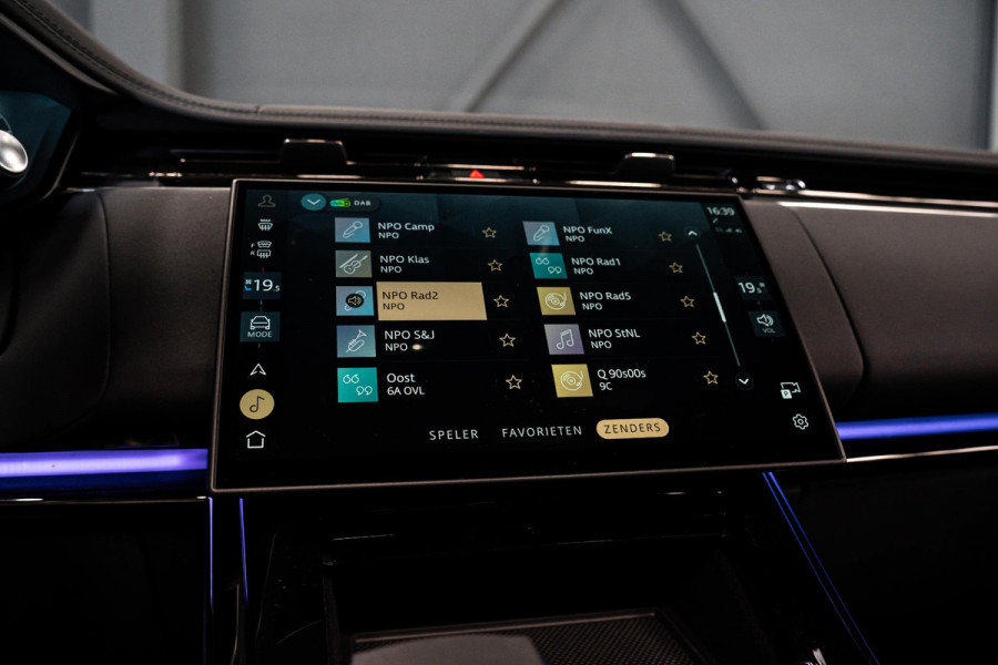 Land Rover Range Rover Sport 3.0 P550e Autobiography Edition PHEV *Panorama / Meridian Signature / Ventilatie- + Massage / HUD / Keyless / Soft-Close / Surround-view*