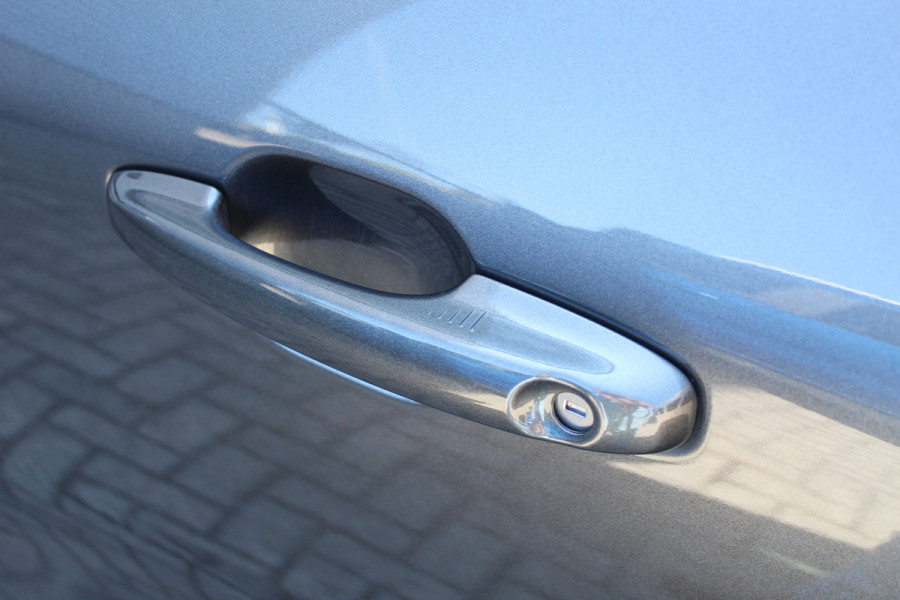 Ford Kuga 2.5 PHEV ST-Line X | Origin NL | Trekhaak | Panoramadak | Styling Pack | B&O | Winterpack