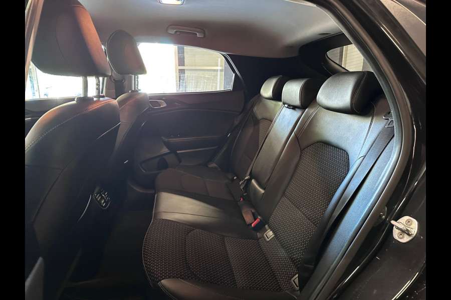 Kia Xceed 1.4 T-GDi DynamicLine ADAP CRUISE / LANE ASSIST / AUTO / CLIMA / CARPLAY