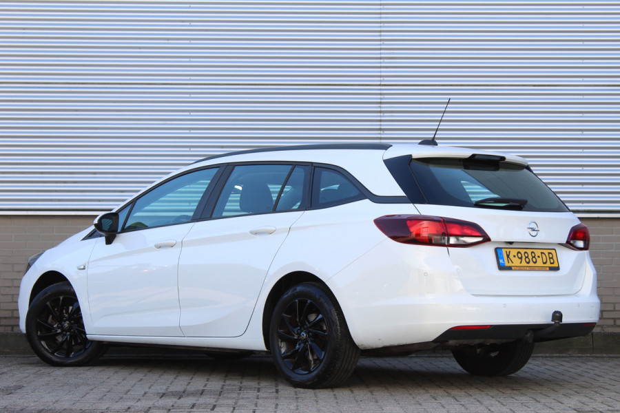Opel Astra Sports Tourer 1.2 Edition | Black | Trekhaak | Camera | Navigatie | Airco