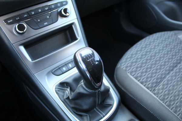 Opel Astra Sports Tourer 1.2 Edition | Black | Trekhaak | Camera | Navigatie | Airco