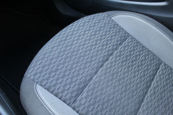 Opel Astra Sports Tourer 1.2 Edition | Black | Trekhaak | Camera | Navigatie | Airco